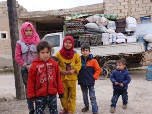 Halep’teki Siviller Ölümden Kaçmaya Devam Ediyor