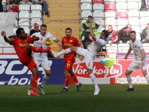 Antalyaspor Evinde Göztepe’ye Mağlup Oldu