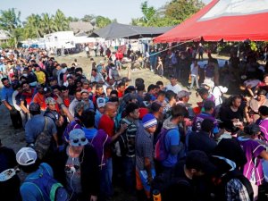 Abd’ye Gitmek İsteyen Göçmenler Meksika Sınırında Bekliyor