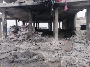 Rejim Ve Rus Uçakları Halep’e Saldırdı: 2 Ölü, 5 Yaralı