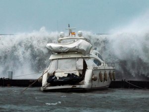 İspanya Gloria Fırtınası’na Teslim