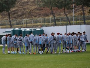 Hüseyin Çimşir, İlk Deplasmanına Çıkıyor