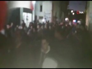 Lübnan’da Göstericiler Yeni Hükümeti Protesto Etti