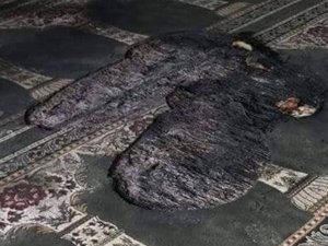 İsrailli Bir Grup Kudüs’ün Güneyindeki Bir Camiyi Tahrip Etti