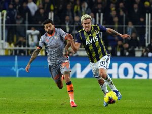 İlk Yarı Sessiz Bitti