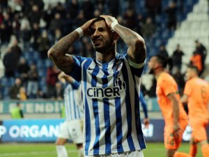 Antalyaspor Yendi, Kasımpaşa Ateş Hattına Düştü