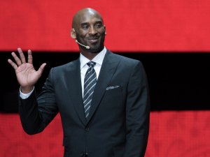 Kobe Bryant Hayatını Kaybetti