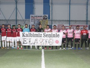 Elazığ Depremi Nedeniyle 23. Dakikada Maçı Bırakıp Dua Ettiler