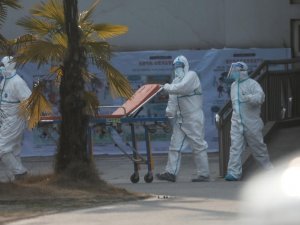 Korona Virüsü Salgınında Ölü Sayısı 106’ya Yükseldi