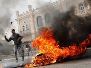 İsrail Güçleri, Batı Şeria’da 41 Filistinli’yi Yaraladı
