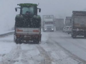 Kop Dağı Geçidi’nde Trafik Durma Noktasına Geldi