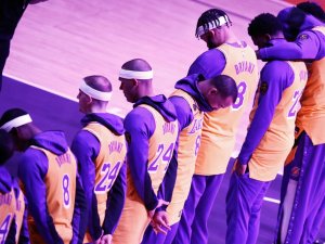 Staples Center’da ’Kobe Bryant’ Anıldı