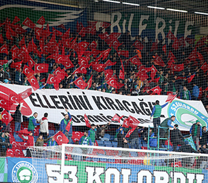 Rizespor Taraftar Gruplarından Anlamlı Pankart