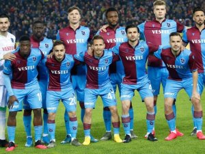 Trabzonspor, Fenerbahçe Karşısında Evinde 19 Yıl Sonra Bir İlki Başardı
