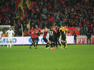 Süper Lig: Gaziantep Fk: 5 - Dg Sivasspor: 1 (Maç Sonucu)