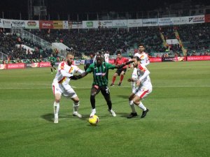 Süper Lig: Denizlispor: 1 - Göztepe: 1 (Maç Sonucu)