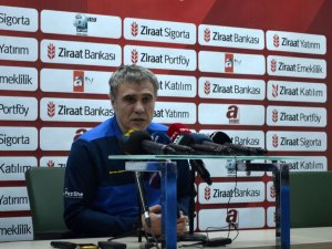 Ersun Yanal: "Bugün Futbol Konuşabileceğimiz Bir Gün Değil"