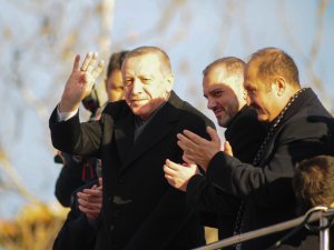 Cumhurbaşkanı Erdoğan: “Bu Güruhu Biz Dikkate Almıyoruz”
