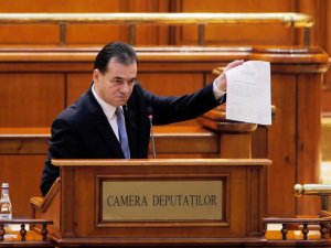 Romanya’da Hükümet Düştü