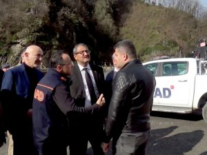 Giresun Valisi Harun Sarıfakıoğulları Heyelan Yaşanan Bölgede İncelemelerde Bulundu
