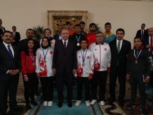 Şampiyonlar Cumhurbaşkanı Erdoğan’la Buluştu