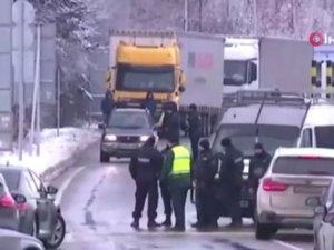 Bulgaristan-sırbistan Sınırında Operasyon: 30 Gümrükçü Tutuklandı