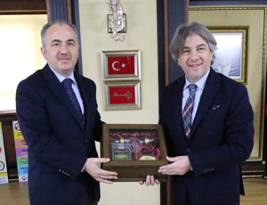 Kültür ve Turizm Bakan Yardımcısı Ahmet Misbah Demircan, Rize Belediyesini Ziyaret Etti