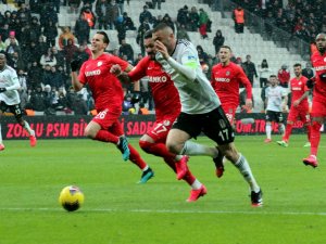 İlk Yarı Golsüz Bitti