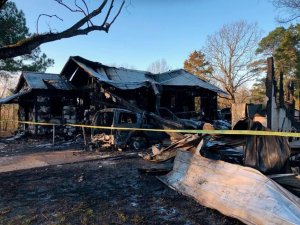 Abd’de Çıkan Yangında Anne Ve 6 Çocuğu Hayatını Kaybetti