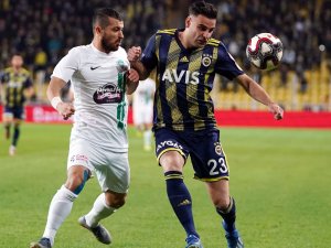 İlk Yarı Sessiz Bitti