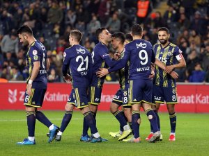 Kupada İlk Yarı Finalist Fenerbahçe Oldu