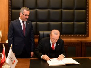 Cumhurbaşkanı Erdoğan, Kahramanmaraş Büyükşehir Belediyesini Ziyaret Etti