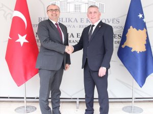 Büyükelçi Sakar’dan Kosova Savunma Bakanı Quni’ye Ziyaret
