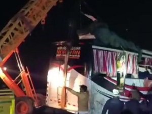Hindistan’da Feci Kaza: 13 Ölü, 30 Yaralı