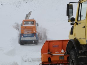 Elazığ’da Kar Nedeniyle 314 Köy Yolu Kapalı