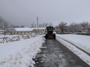 Erzincan’da 278 Köy Yolu Ulaşıma Kapandı