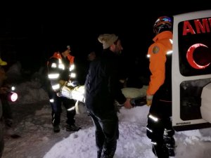 Komşusunun Çatısını Temizlerken Düştü