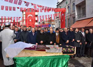 Zonguldak Valisi Erdoğan Bektaş'ın Annesi Ebediyete Uğurlandı