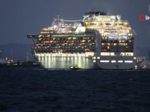 Abd, Karantina Gemisinden 300 Vatandaşını Tahliye Etti