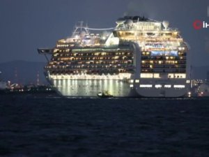 Güney Kore Karantina Gemisindeki Vatandaşlarını Tahliye Ediyor
