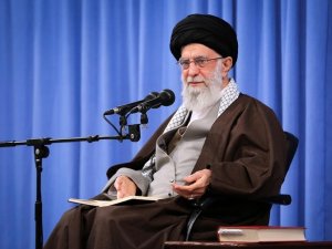 Hamaney, İranlıları Oy Kullanmaya Çağırdı