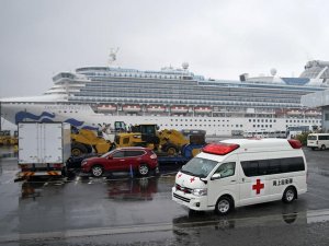 Karantina Gemisinde Tahliye Sürüyor