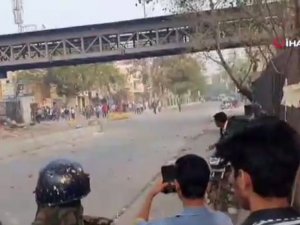 Hindistan’da Trump’ın Ziyareti Öncesi Vatandaşlık Yasası Protestosu