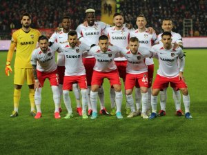 Gaziantep Fk, İlk Sezonundaki Performansı İle Dikkat Çekiyor