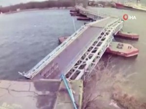 Ukrayna’da Şiddetli Rüzgar Köprüyü Yıktı