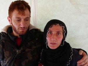 Depremde 4 Çocuğunu Kaybeden Anne, Yurtta Kalan Çocuklarını İstiyor