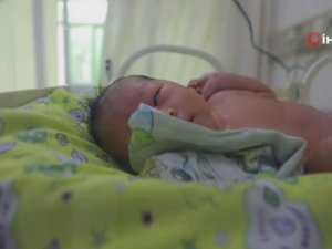 Korona Virüsünün En Küçük Mağduru 350 Saatlik Savaşı Kazandı