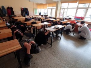 Giresun’da Yangın Ve Deprem Tatbikatı Gerçeğini Aratmadı