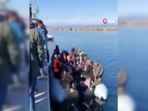 Midilli Adası’nda Halk Mültecilerin Kıyıya Çıkmasını Engelledi