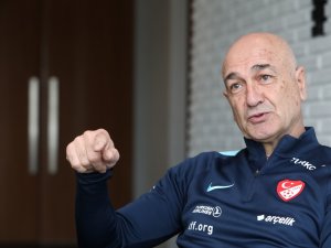 Mehmet Ekşi: “Hayatımı Yazsam Çift Sarı Kart Olur”